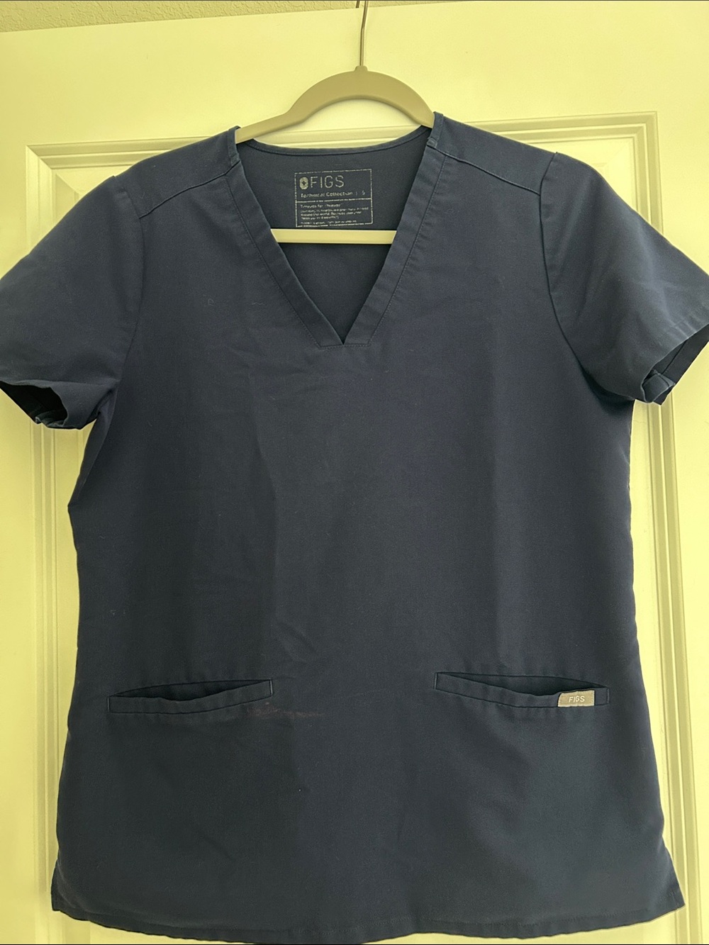 Figs Navy Casma Scrub Top with Front Pockets